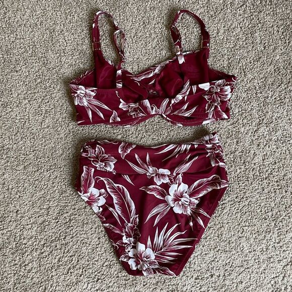 Miraclesuit Flattering & Supportive Burgundy Tropical Bikini - Picture 6 of 8